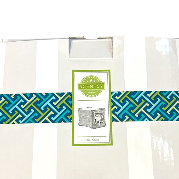 Scentsy Fruit Crate *Retired* Wax Warmer - Picture 9 of 10